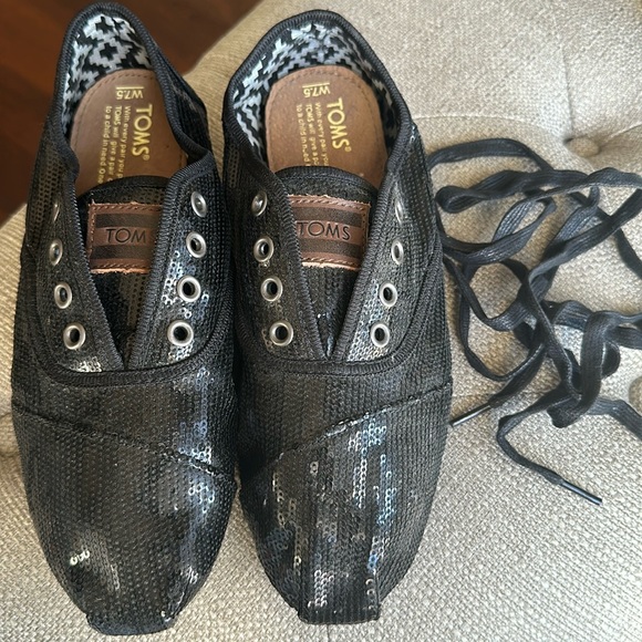 Toms Cordones Limited Edition Black Sequins lace up shoes - Picture 1 of 8